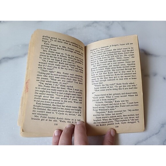 The Stepsisters #1 The War Between Sisters By Tina Oaks Paperback - Picture 7 of 10